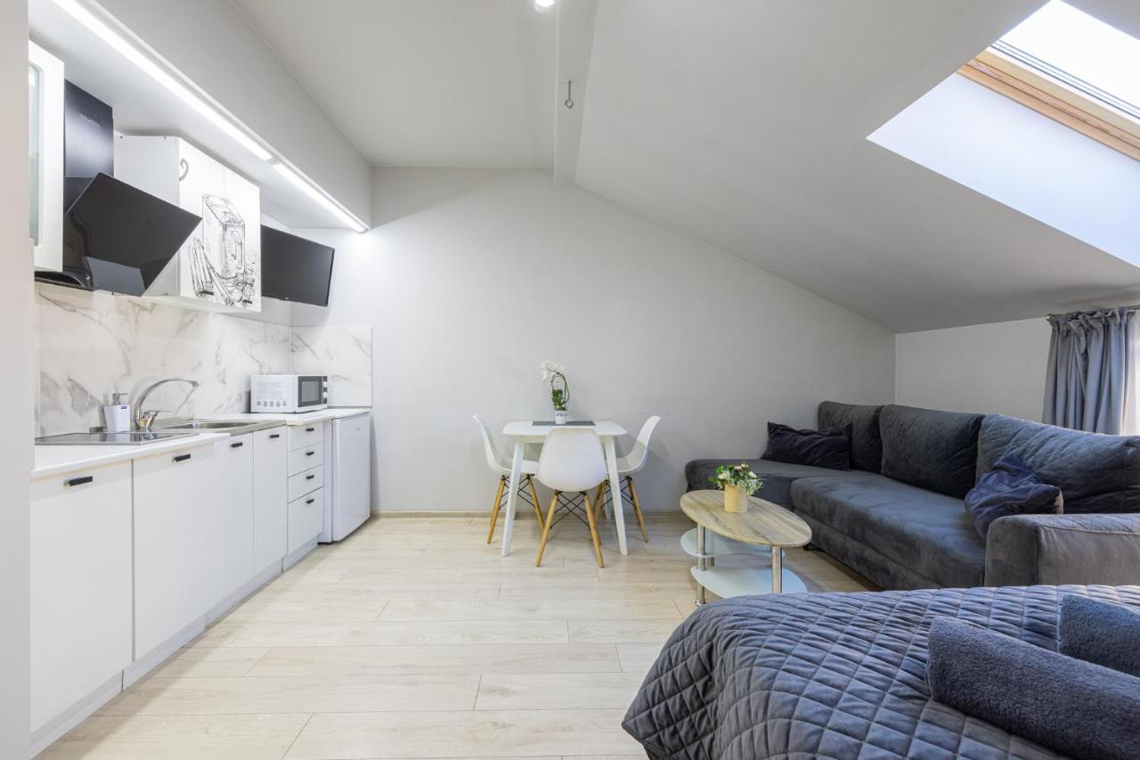 Dharma Stay Apartamentai Telšiai Zewnętrze zdjęcie